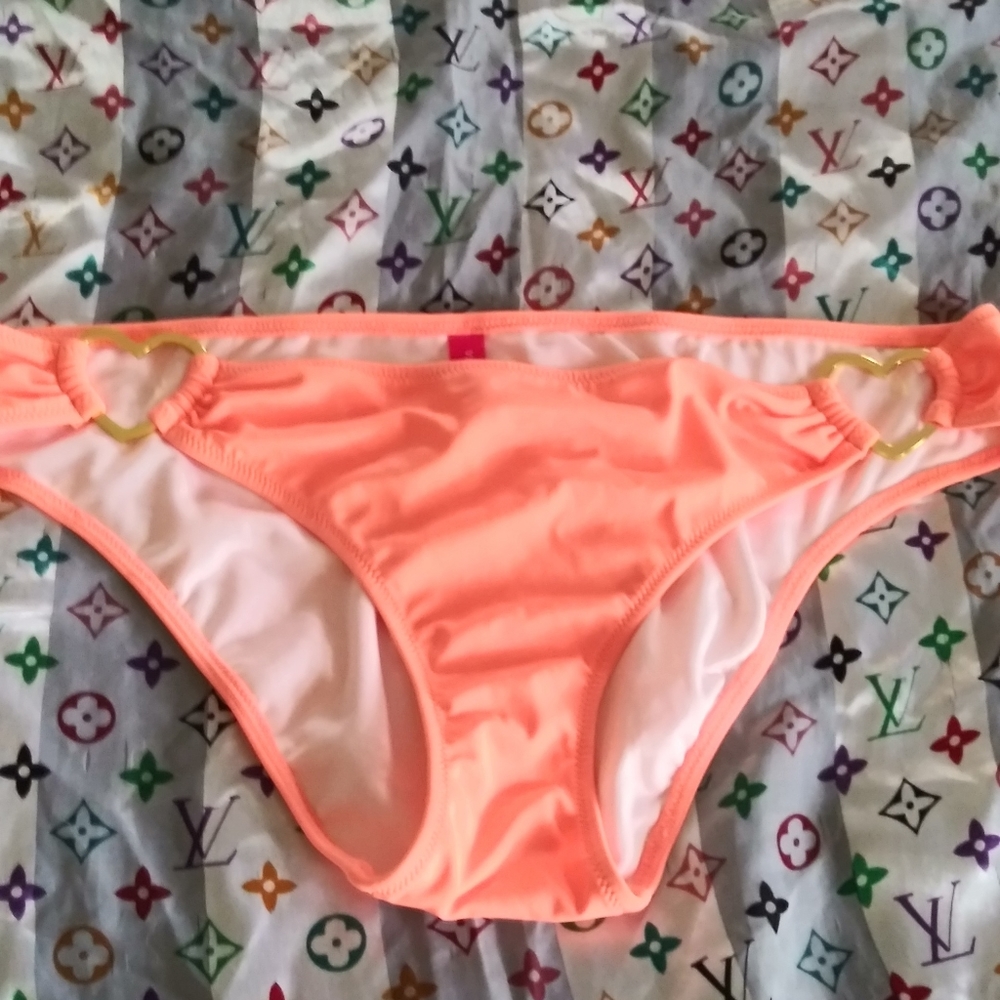 Bikini bottoms